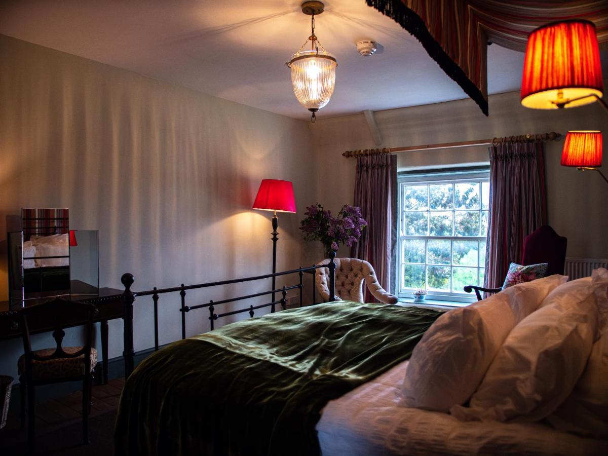 Sawcliffe Manor Country House With Spa, Free Parking, Catering, Self Checkin, Farmstay 스컨소프 외부 사진