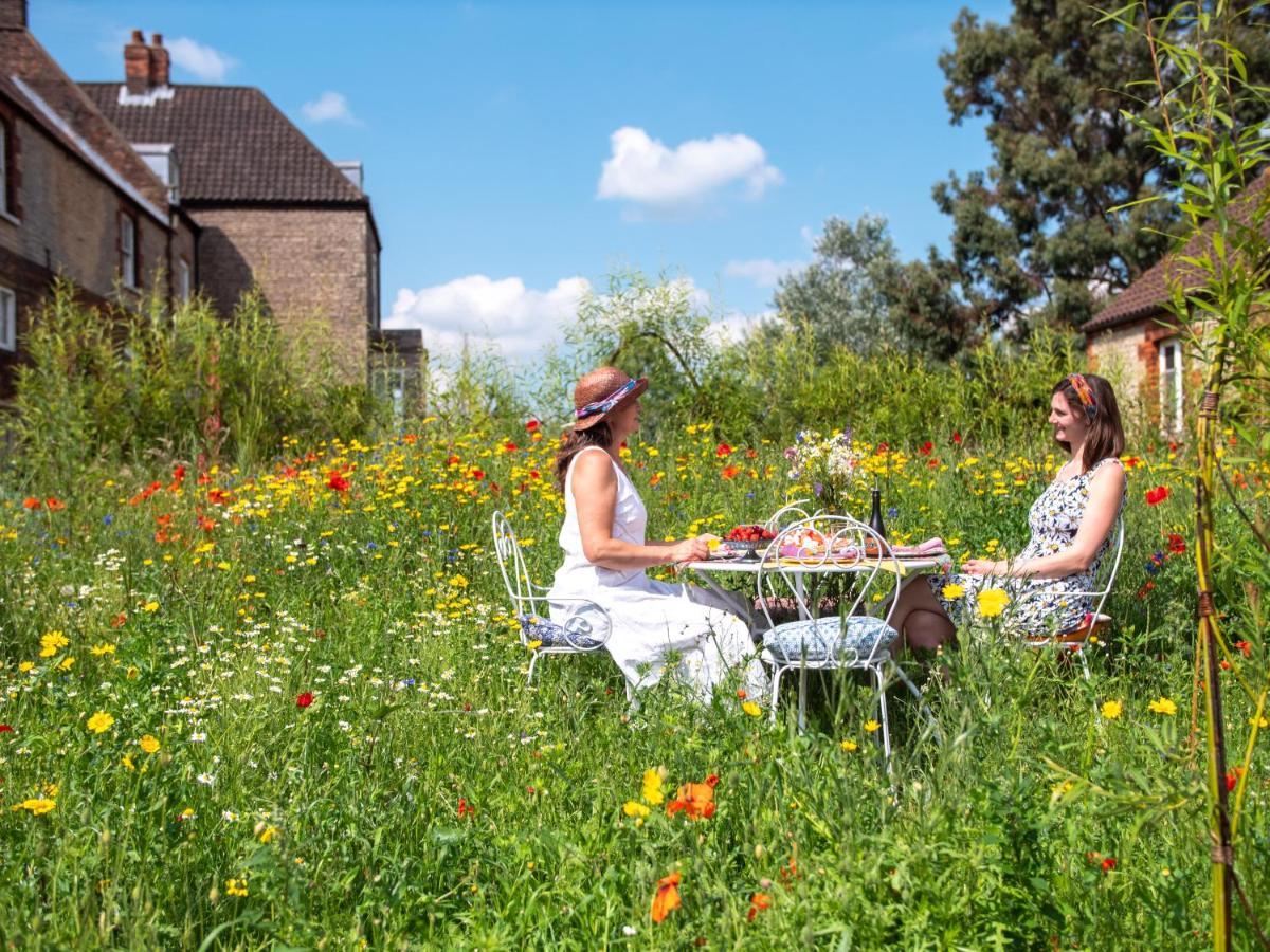 Sawcliffe Manor Country House With Spa, Free Parking, Catering, Self Checkin, Farmstay 스컨소프 외부 사진